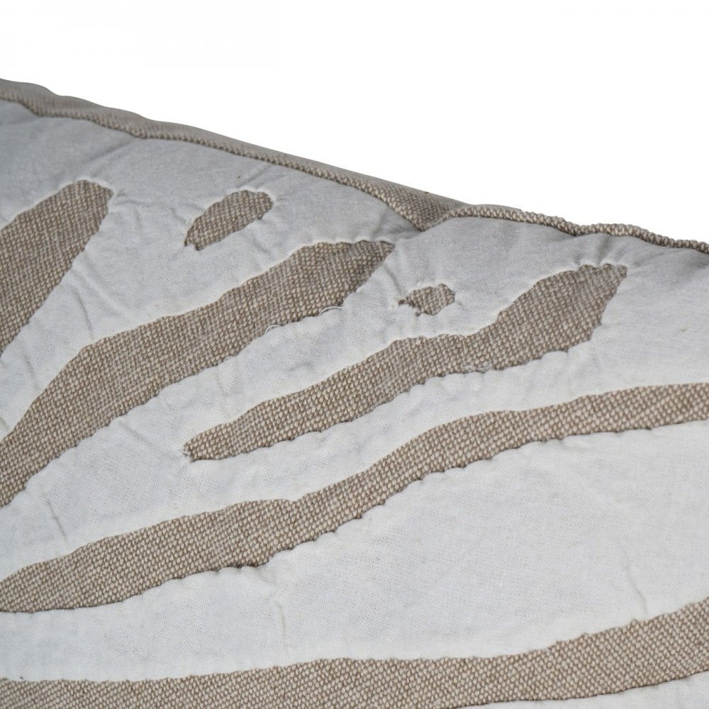 Bergen Cushion by Libra Interiors