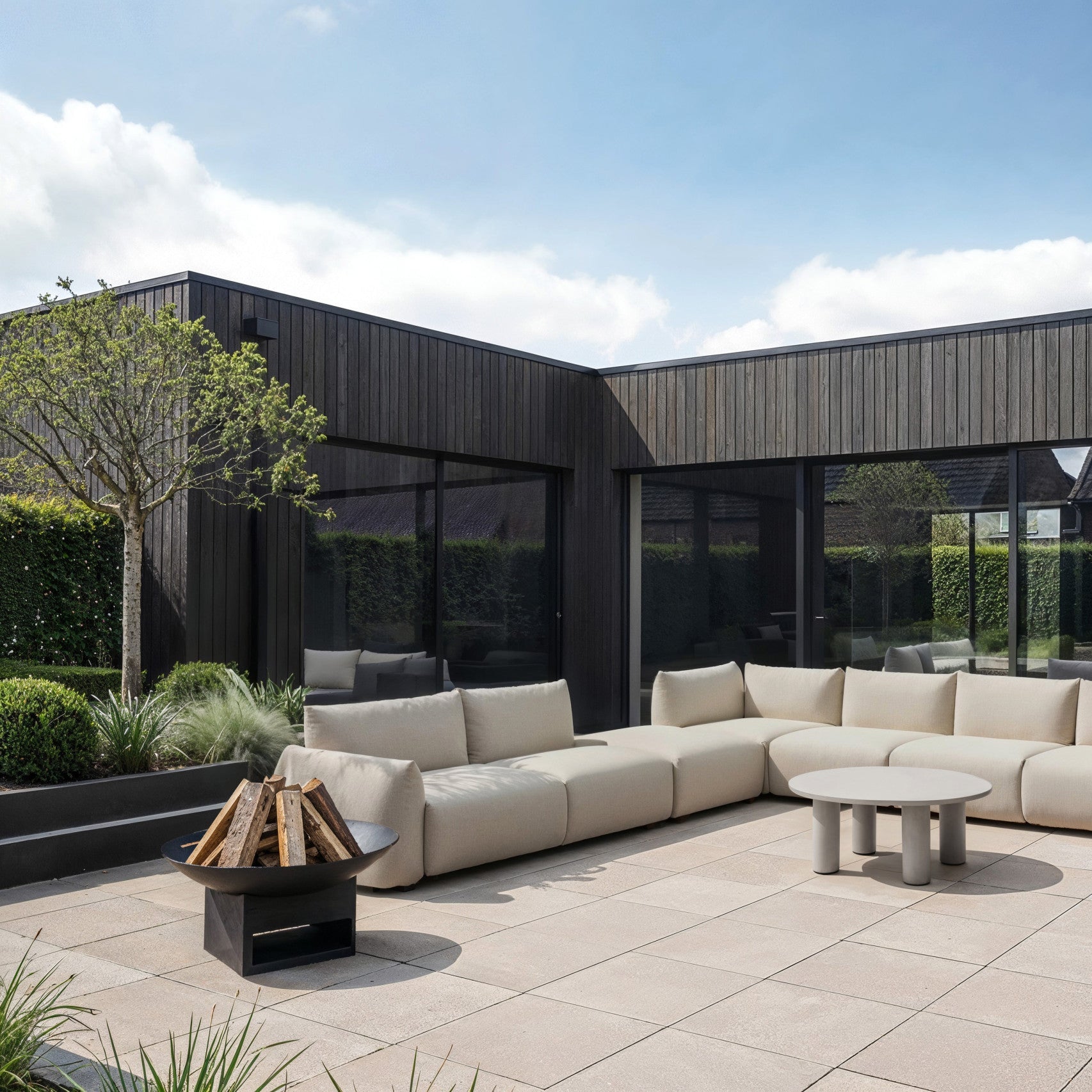 Fire pit Davey black by Richmond Interiors