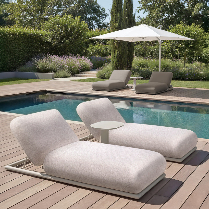 Outdoor end table Quinn light beige by Richmond Interiors