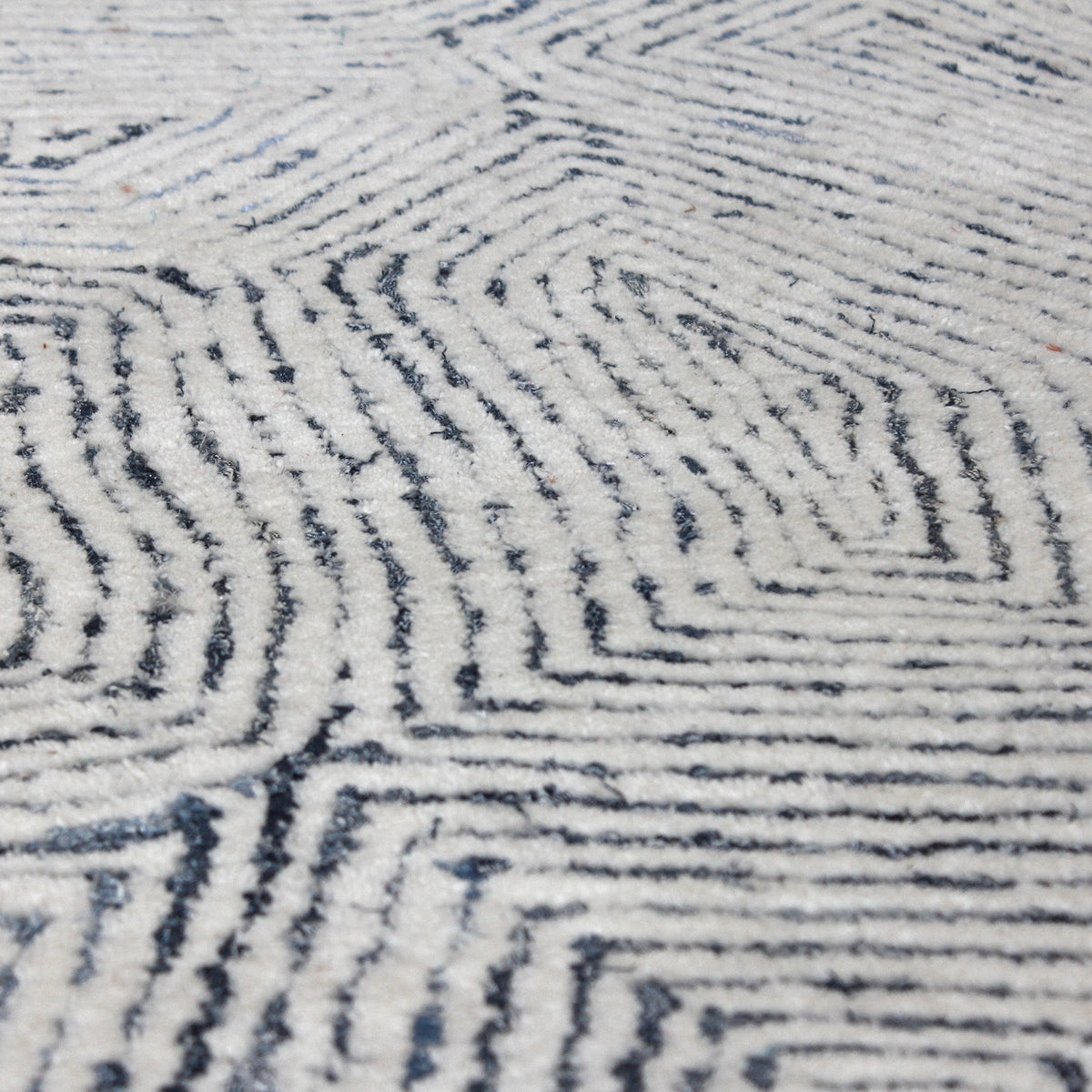Maze Blue 8 X 10 Rug Uttermost