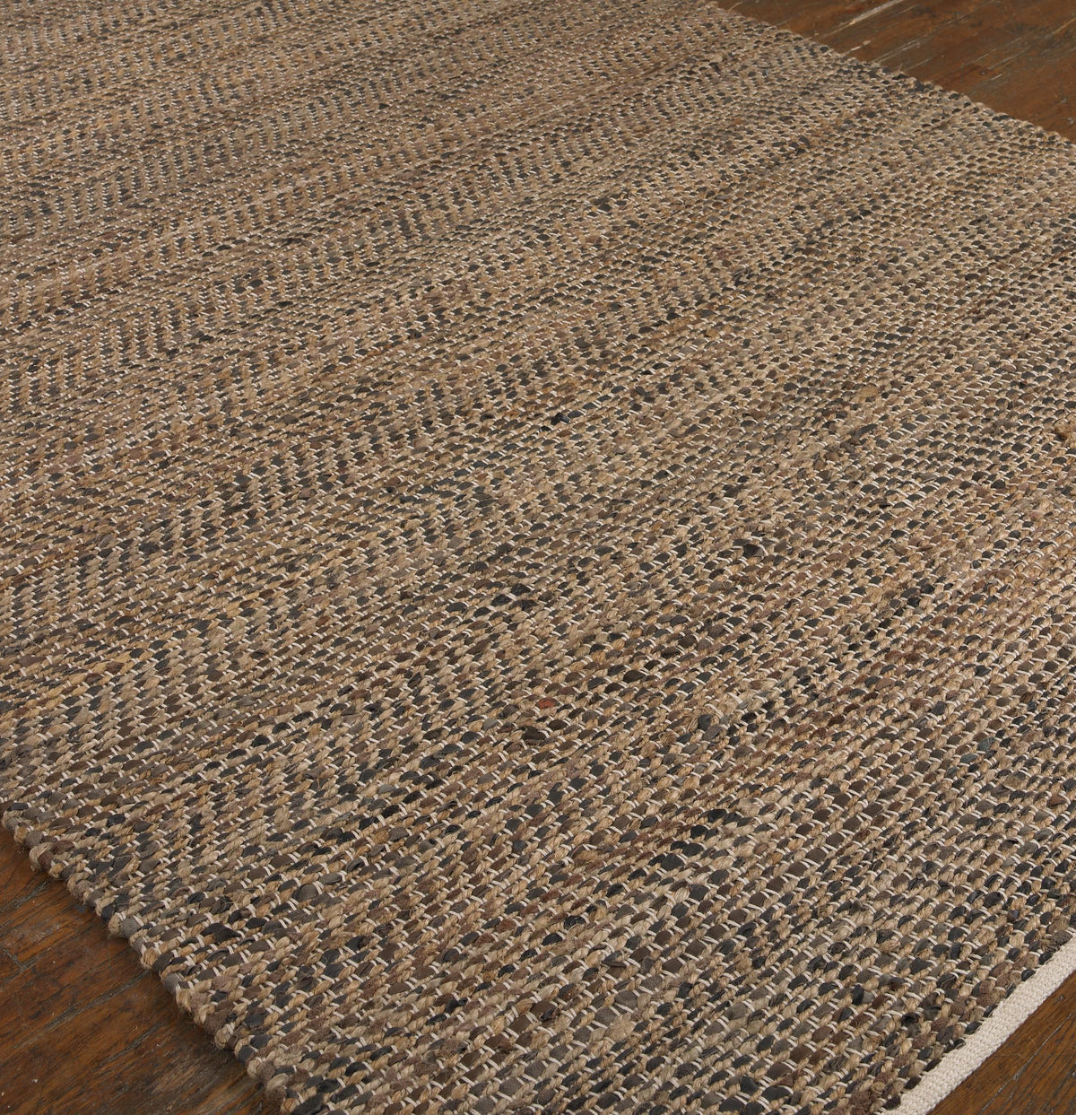 Tobais Rug in Rescued Leather and Hemp - 274 x 365 cm Uttermost