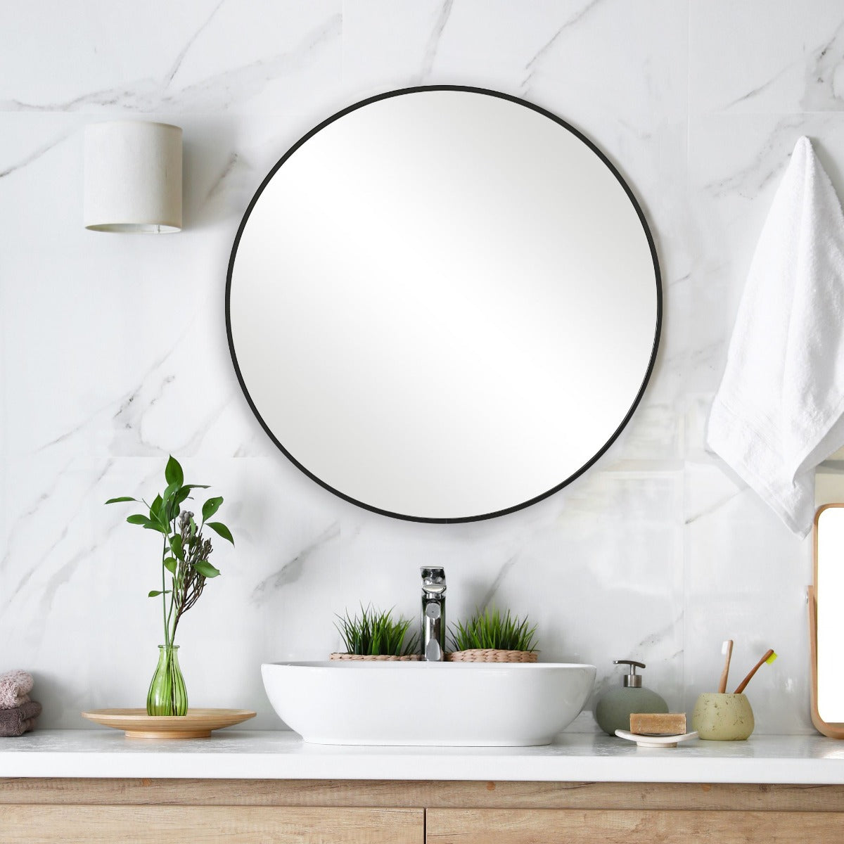 Eve Small Round Mirror Black by Keiichi