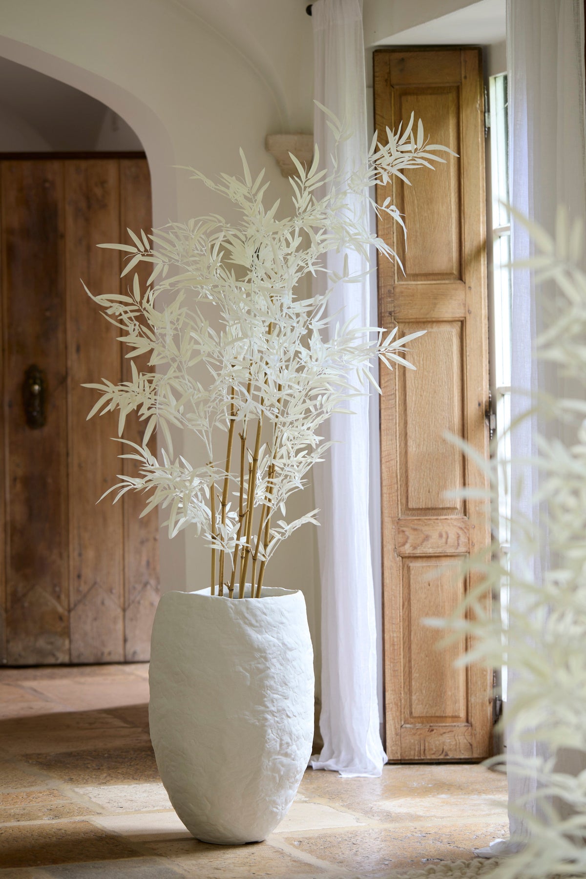 Tingri Cream Vase Deco Light & Living