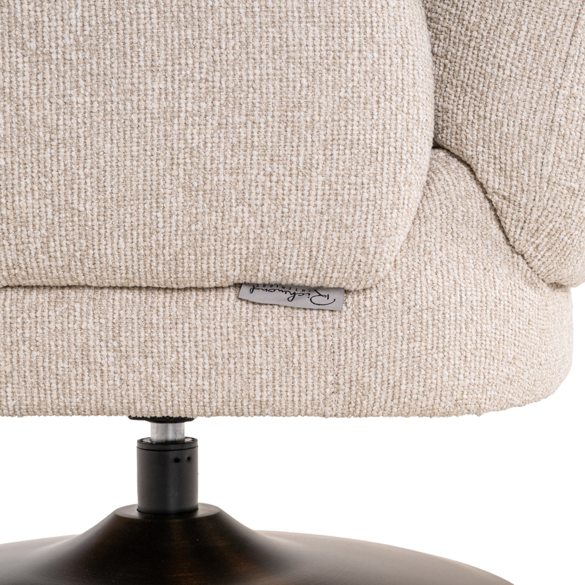 Lounge chair Kagney biscotti swivel by Richmond Interiors