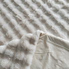 Plaid Cosy Fluff cream 150x200 by Richmond Interiors