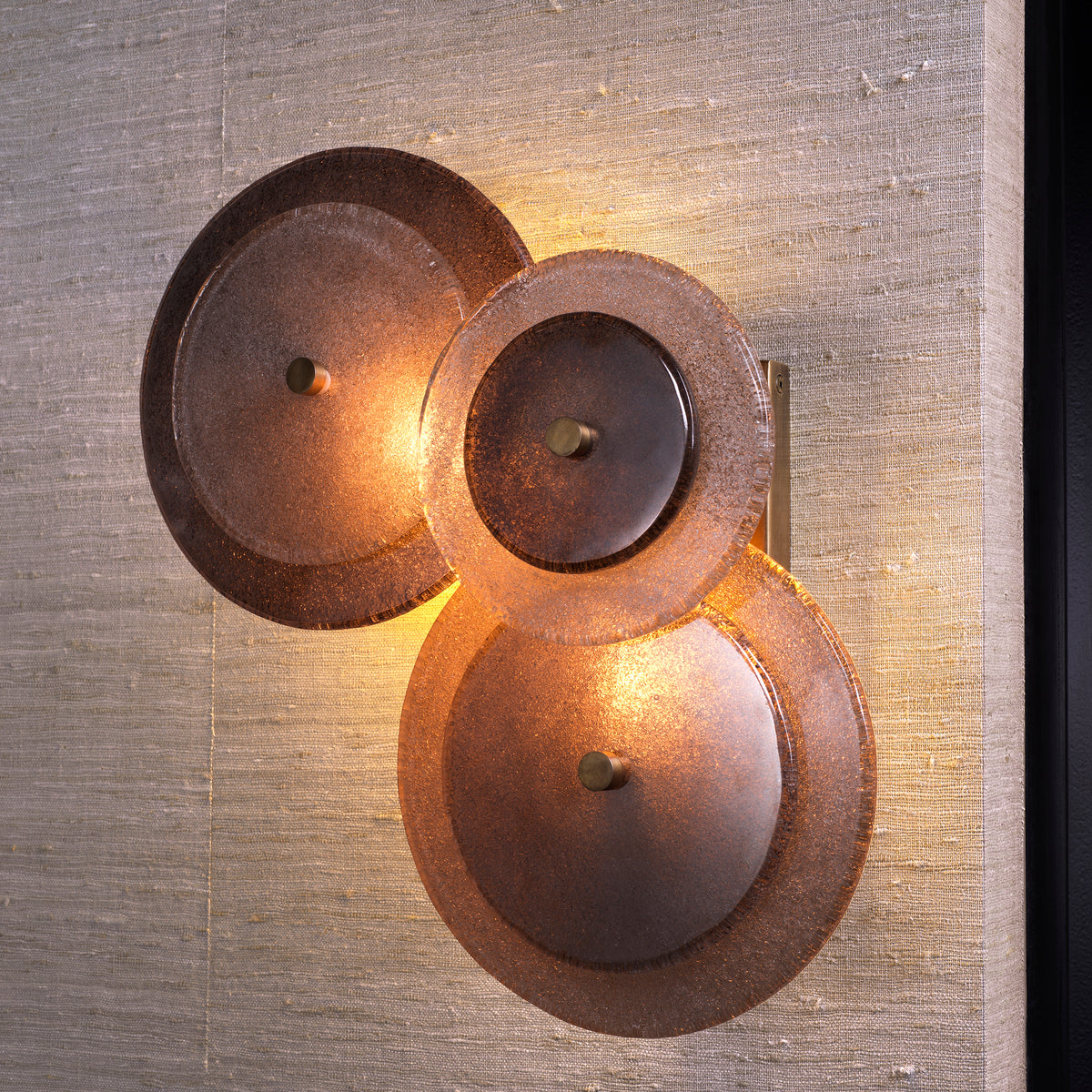 Wall Lamp Hyde Vintage Brass Finish Handmade Glass Eichholtz
