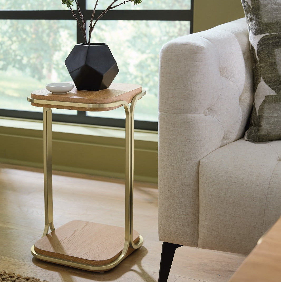 Banyon Bay Accent Table by Hooker