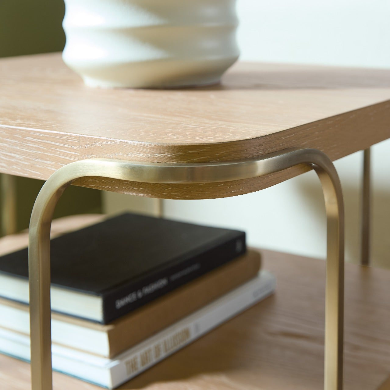Banyon Bay Side Table by Hooker