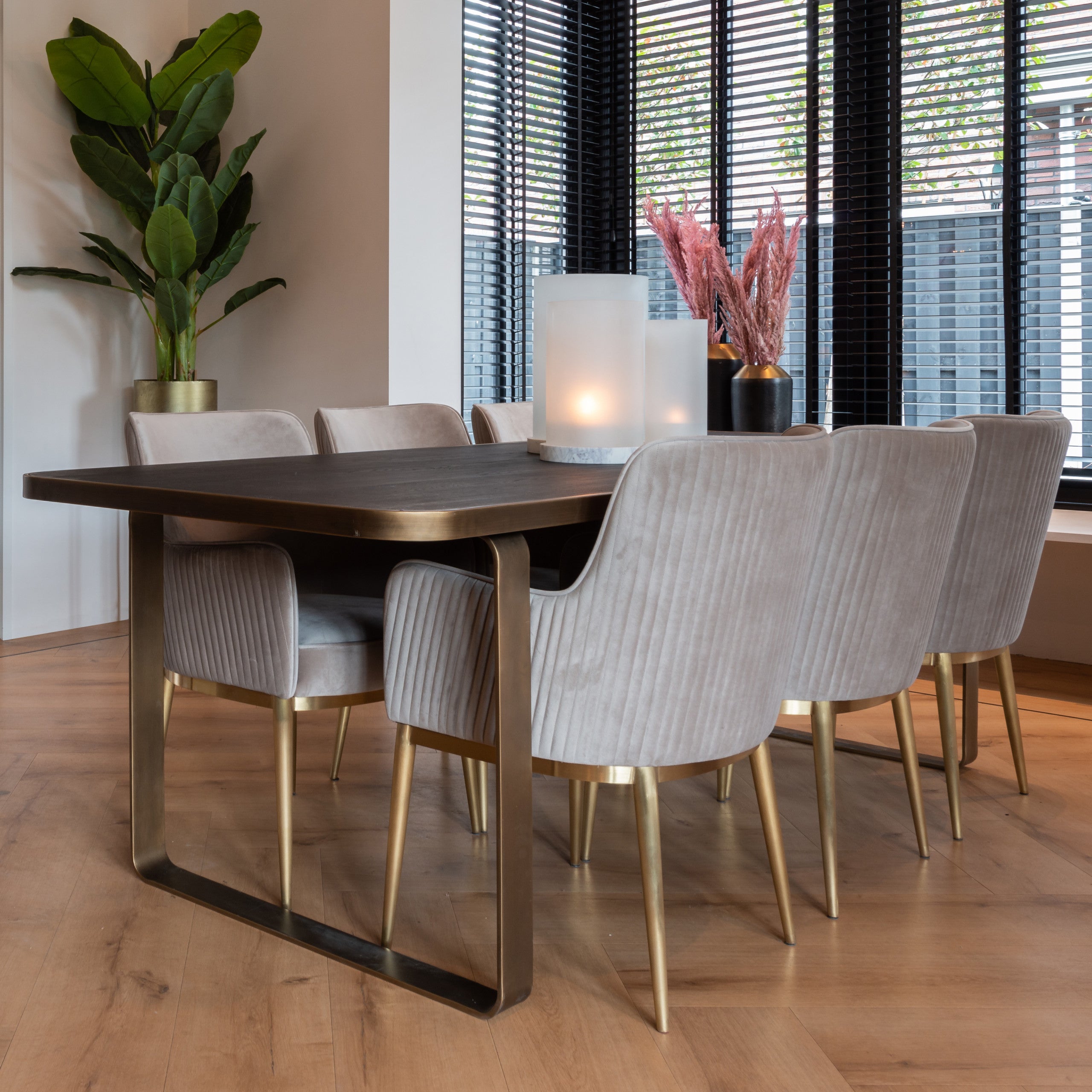 Dining chair Breeze khaki velvet fire retardant (Set of 2) by Richmond Interiors