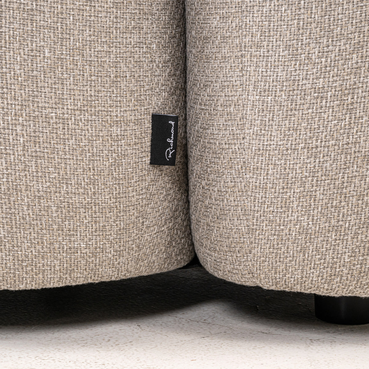Outdoor lounge chair Dawson greige alpine by Richmond Interiors