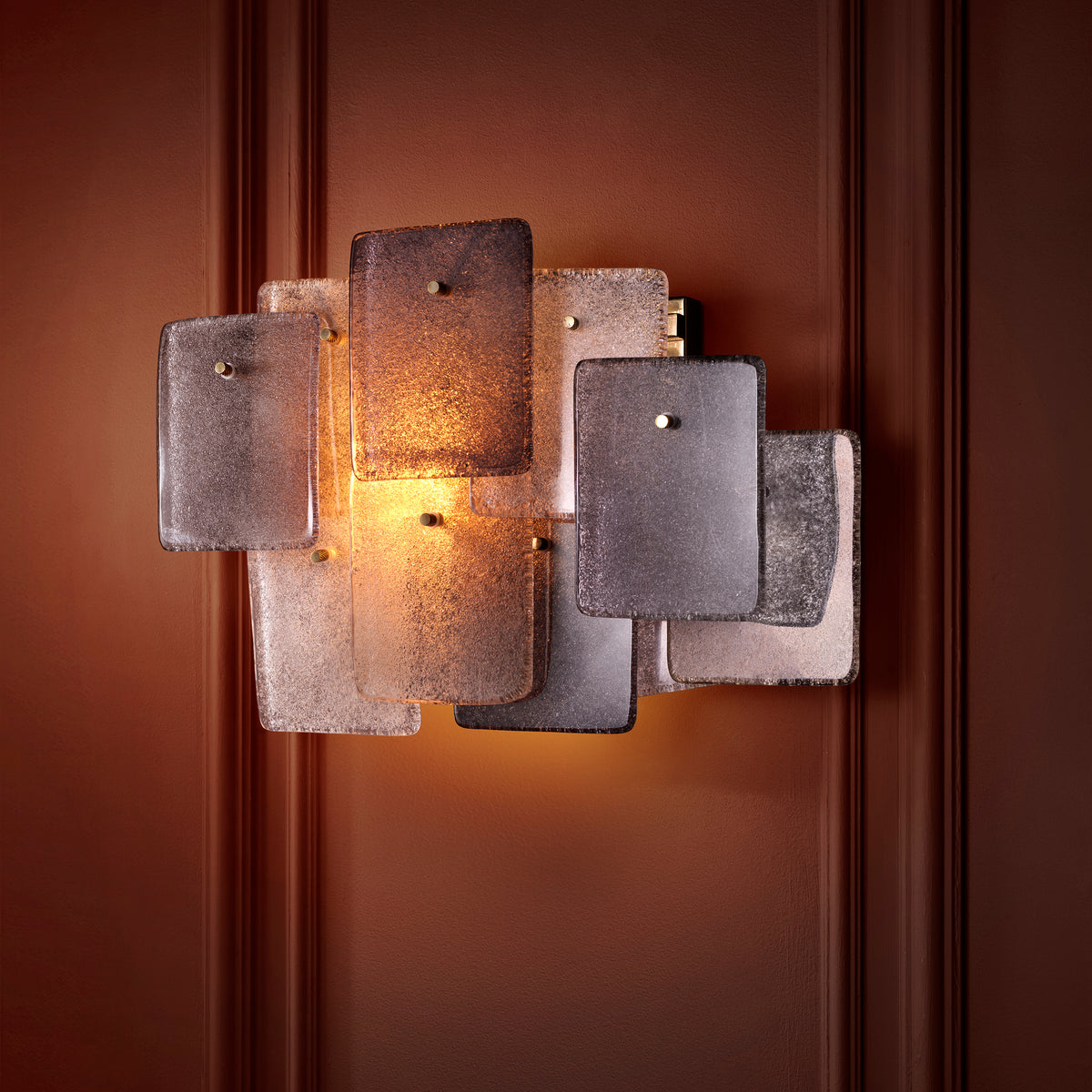 Wall Lamp Toro vintage brass finish by Eichholtz