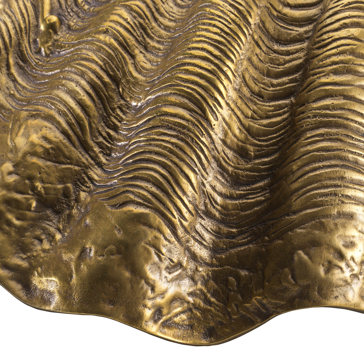 Object Amandine vintage brass finish by Eichholtz