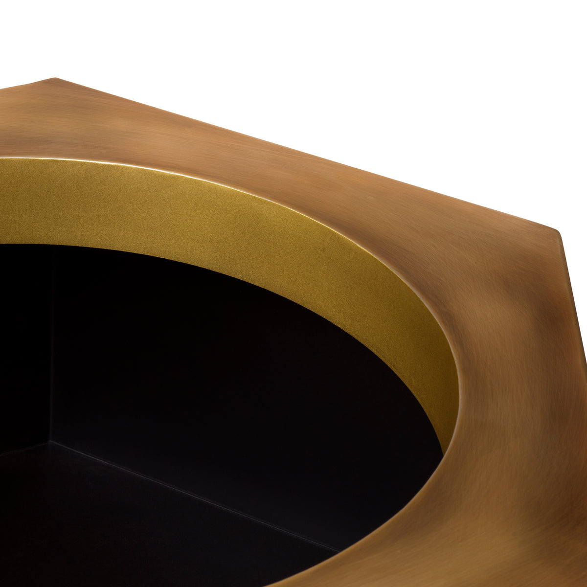 Planter Montura low vintage brass finish by Eichholtz