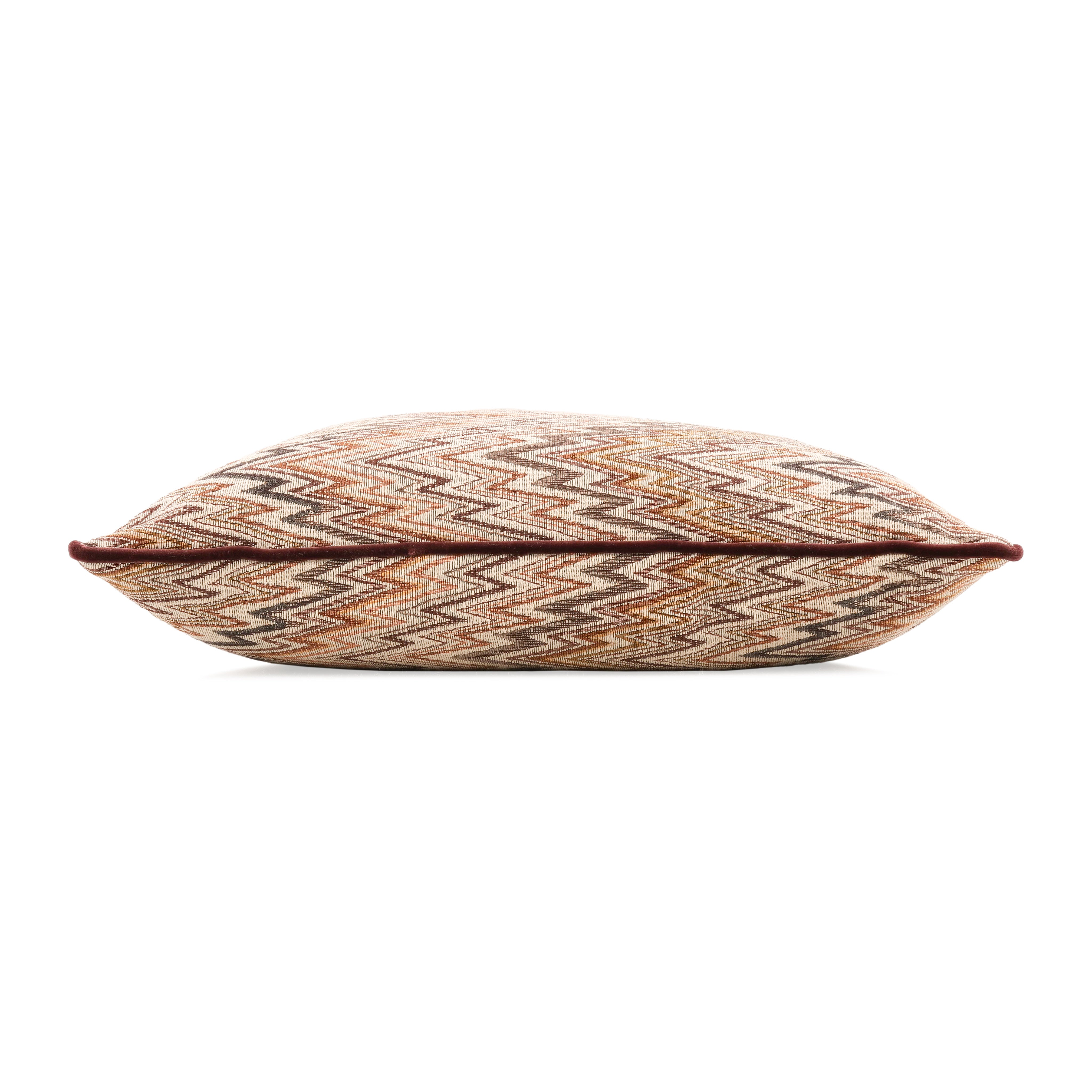 Izara Cushion Cajun - 55cm Romo
