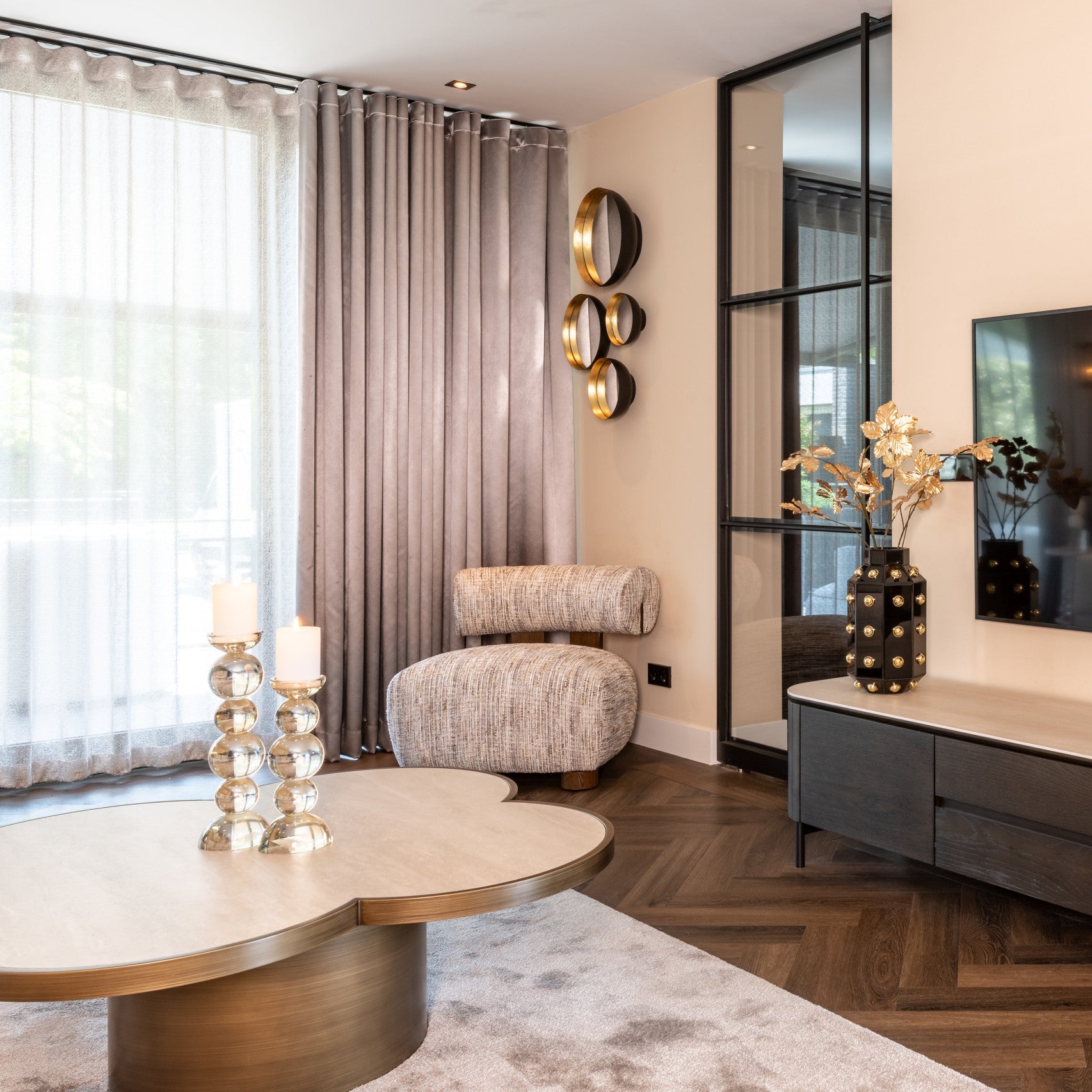 Coffee table Clover beige by Richmond Interiors