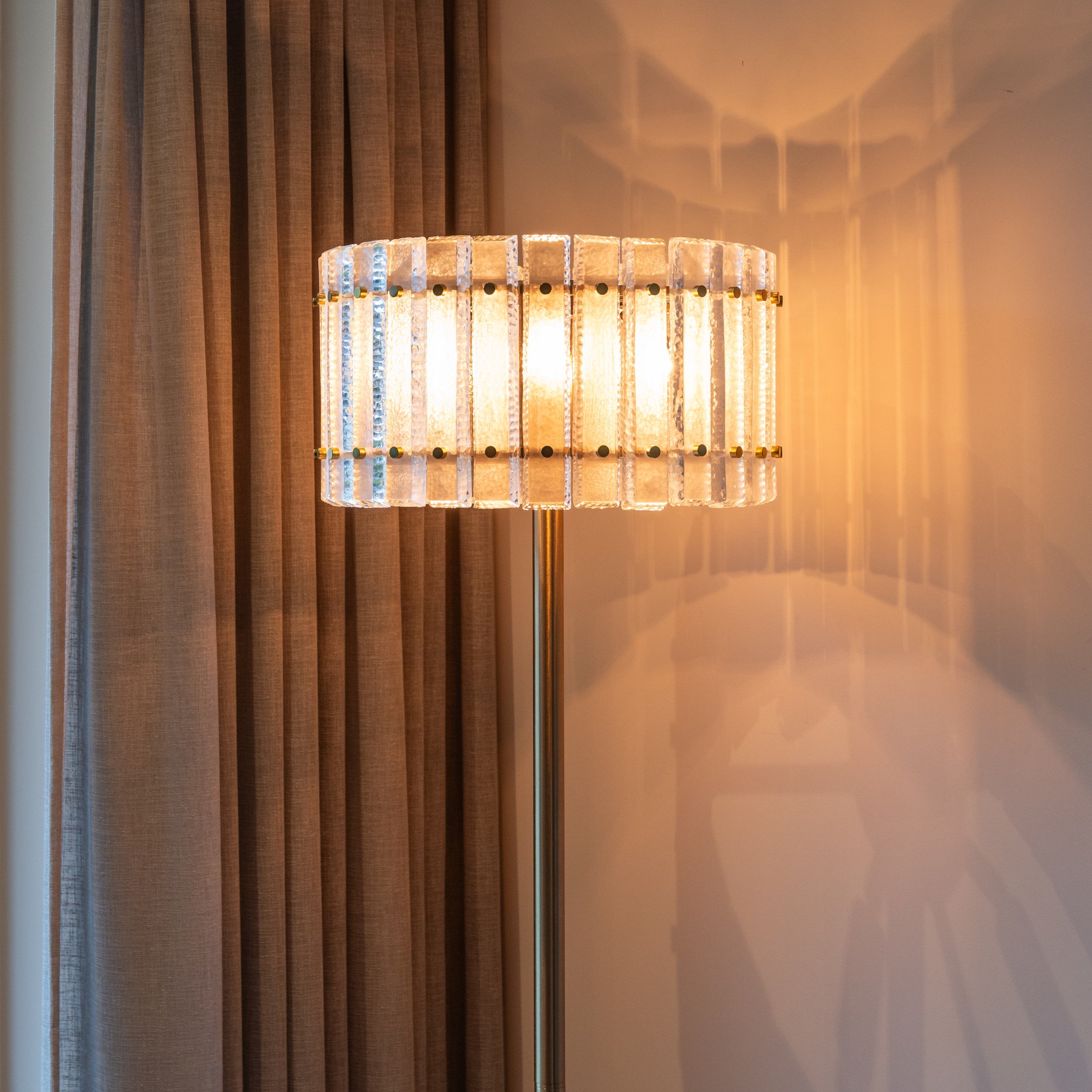 Floor lamp Feline brass antique by Richmond Interiors