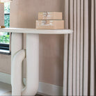 Console Winslow white by Richmond Interiors