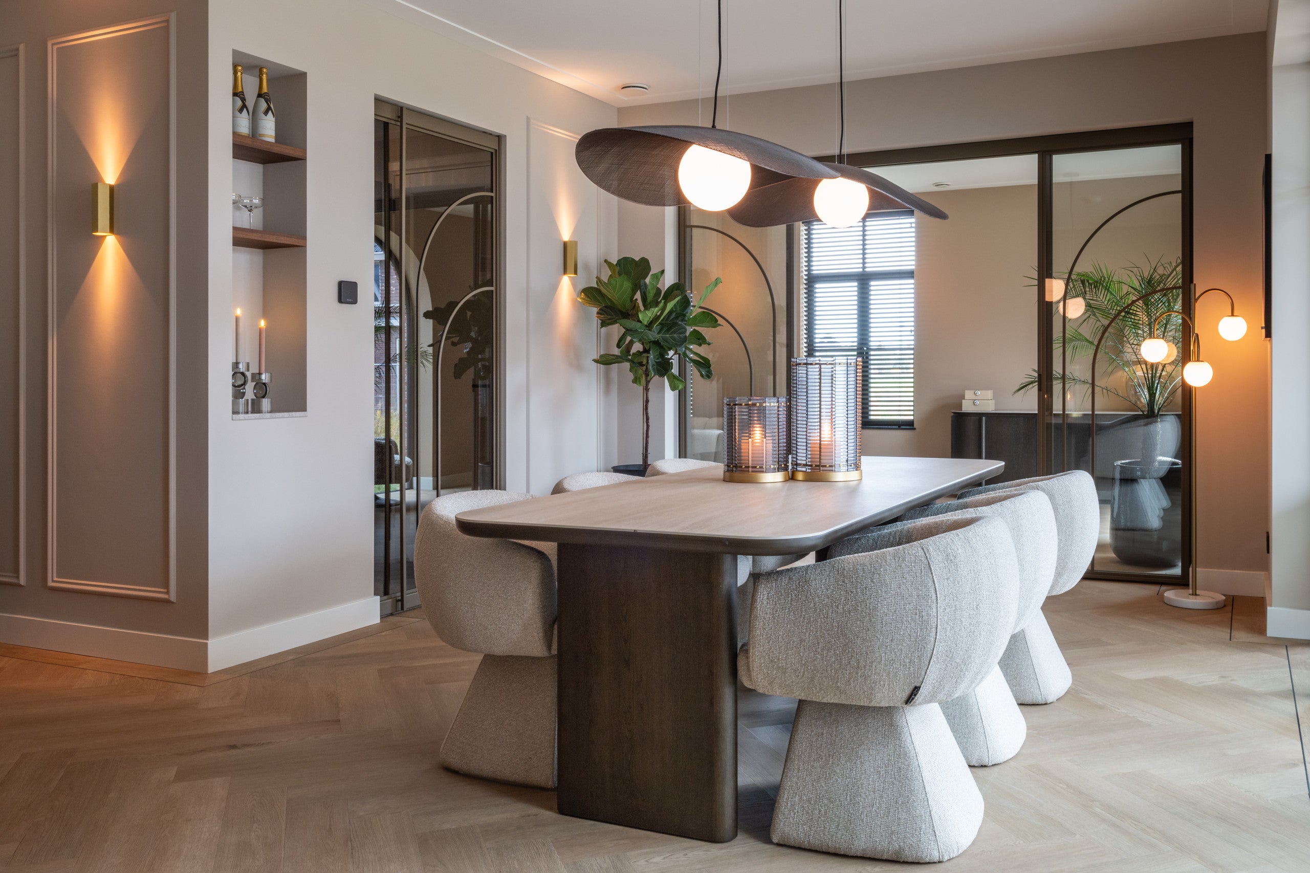 Dining chair Quiriro biscotti swivel by Richmond Interiors