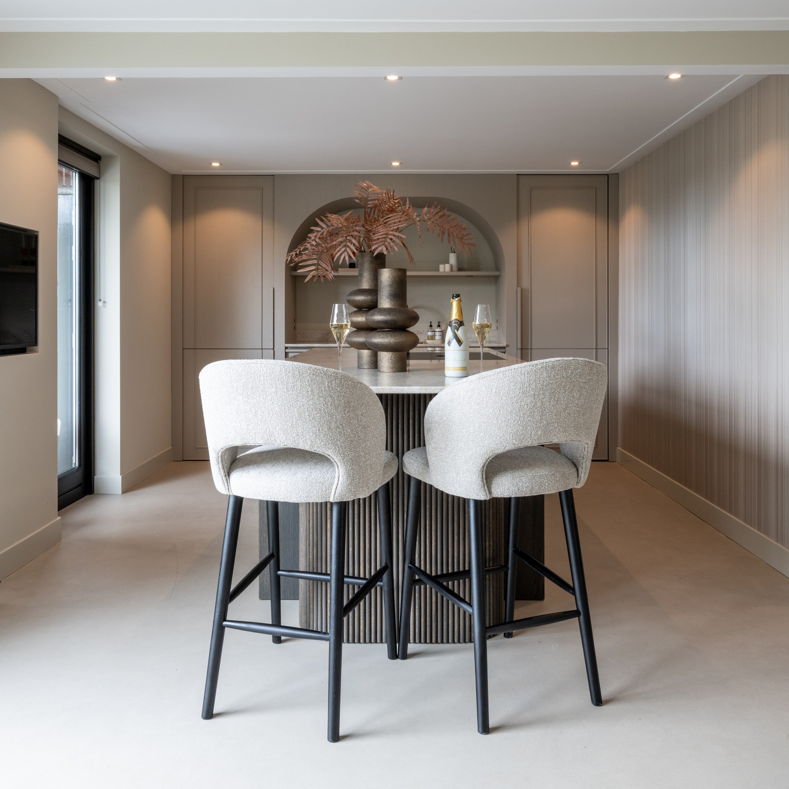 Vase Madlen gold by Richmond Interiors