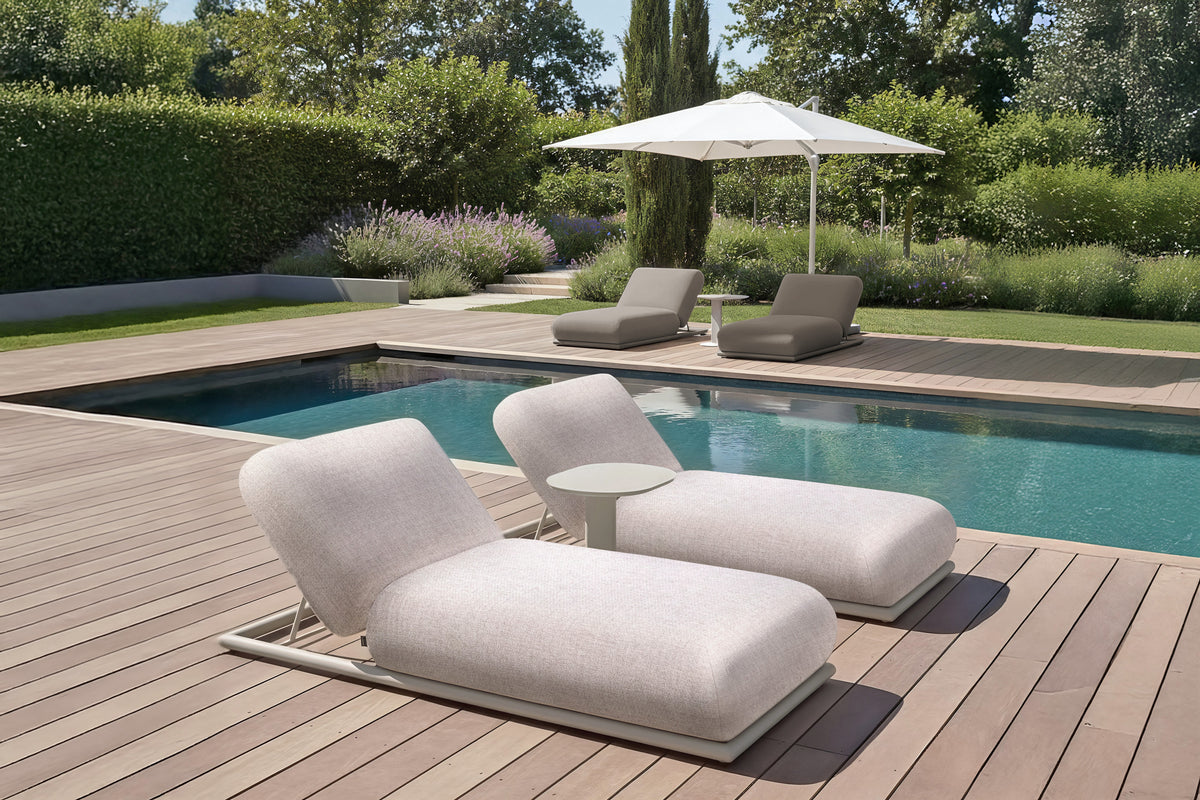 Outdoor daybed Sullivan greige alpine by Richmond Interiors
