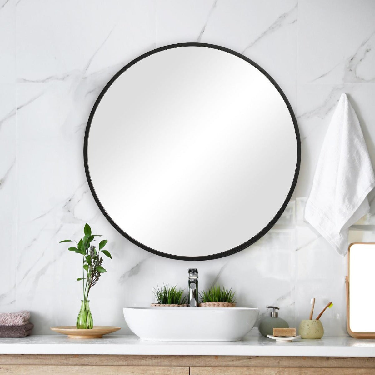 Eve Medium Round Mirror Black by Keiichi