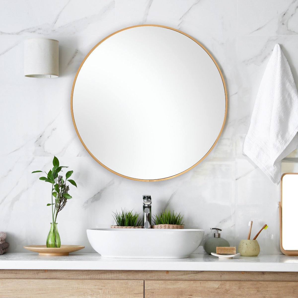 Eve Small Round Mirror Gold by Keiichi