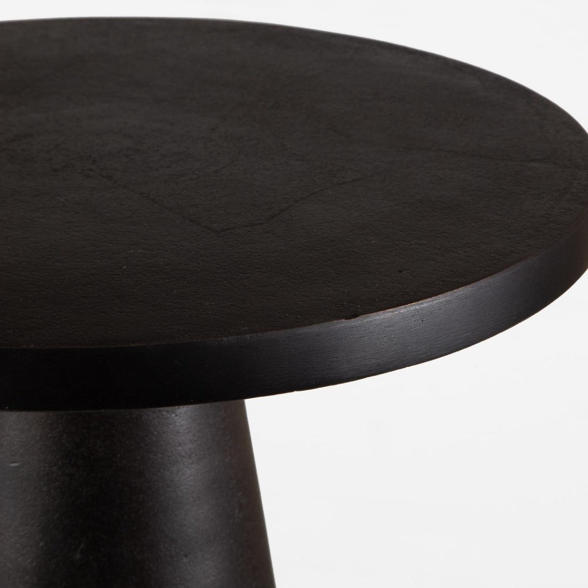 Tulip Side Table Black by Keiichi