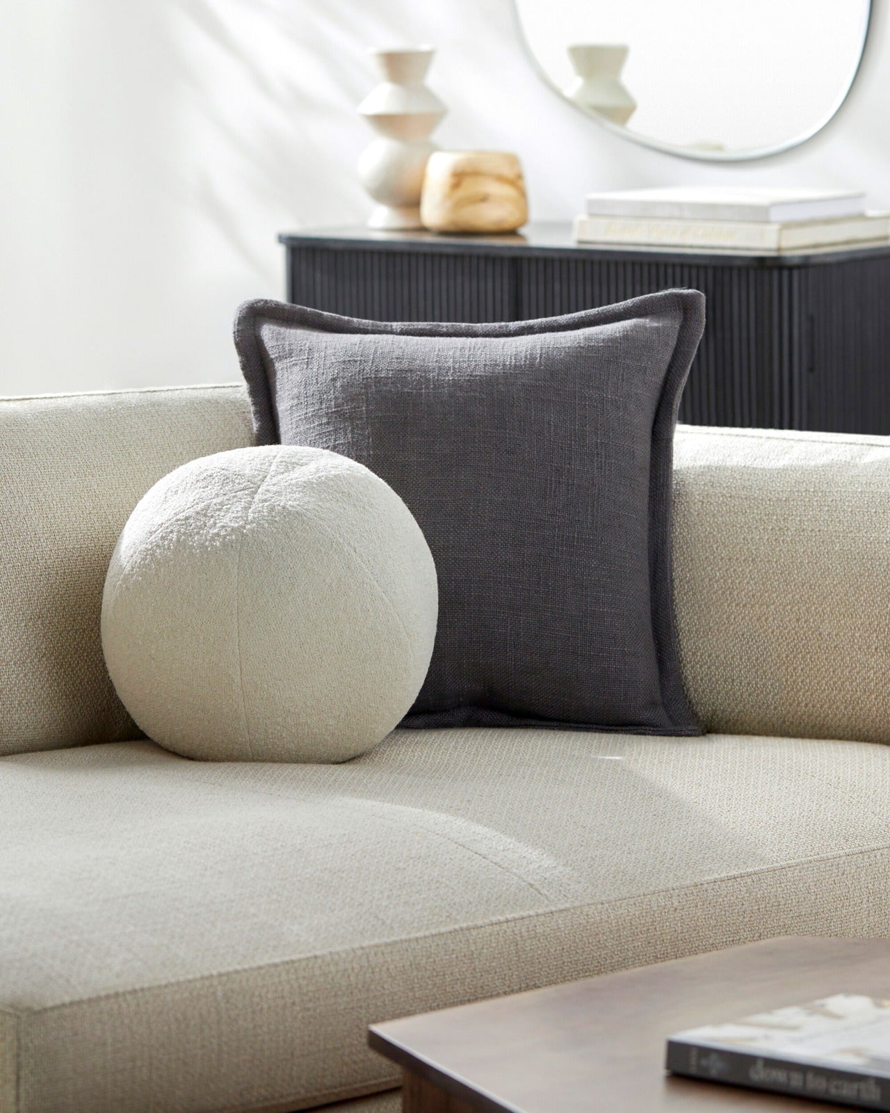 Winsten Knitted Cushion by Keiichi